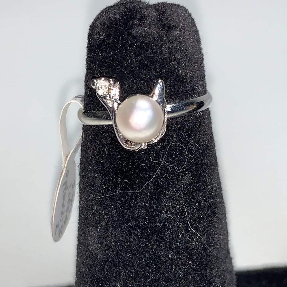 Faux Pearl and CZ SLP ring, size 7, Sizeable